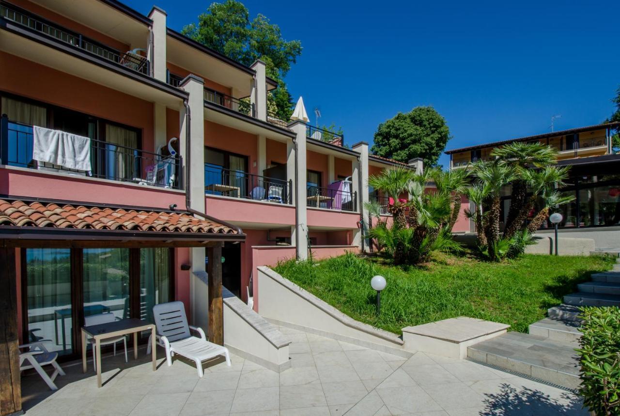 Hotel Belvedere Manerba del Garda Exterior photo