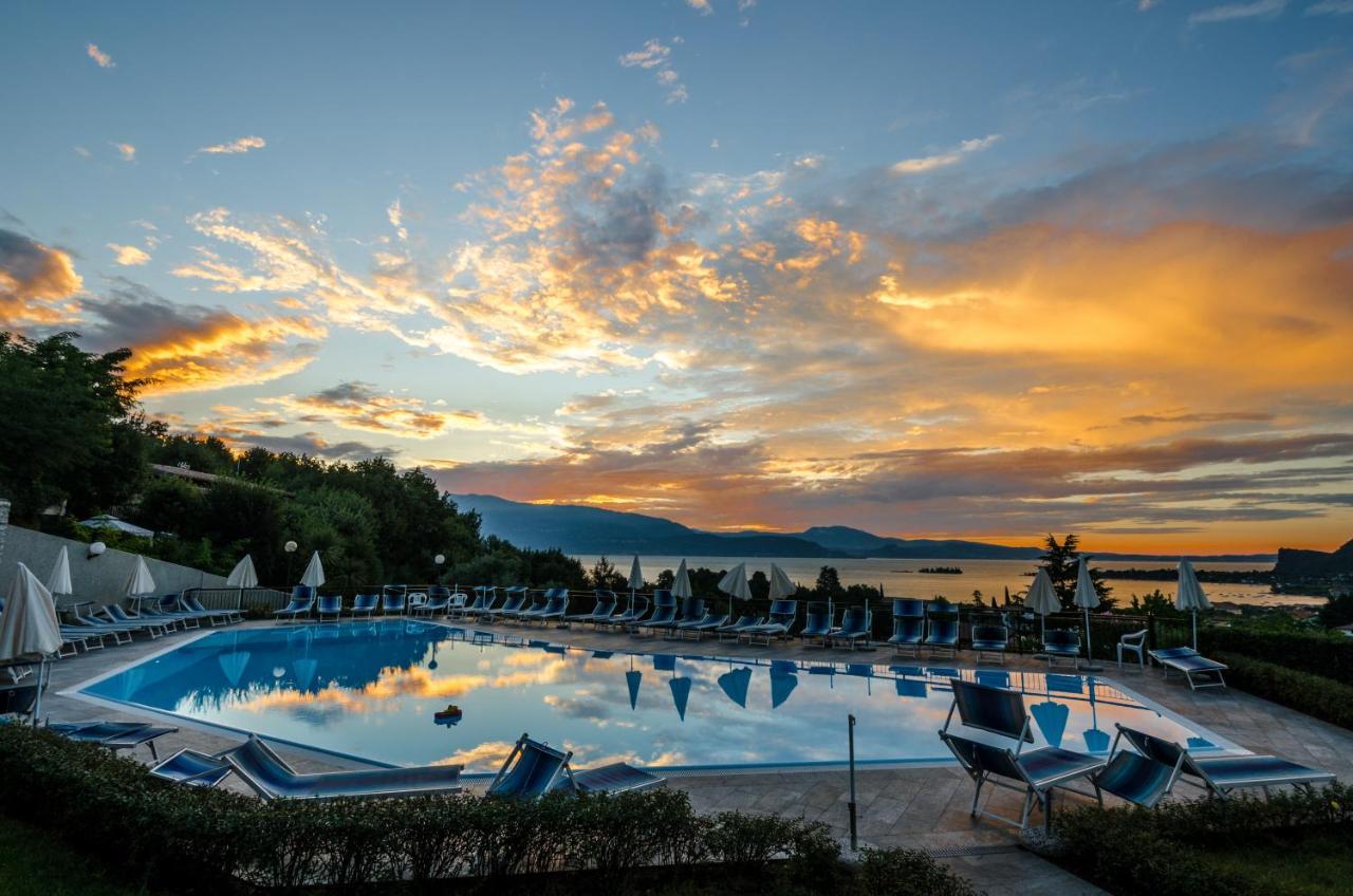 Hotel Belvedere Manerba del Garda Exterior photo