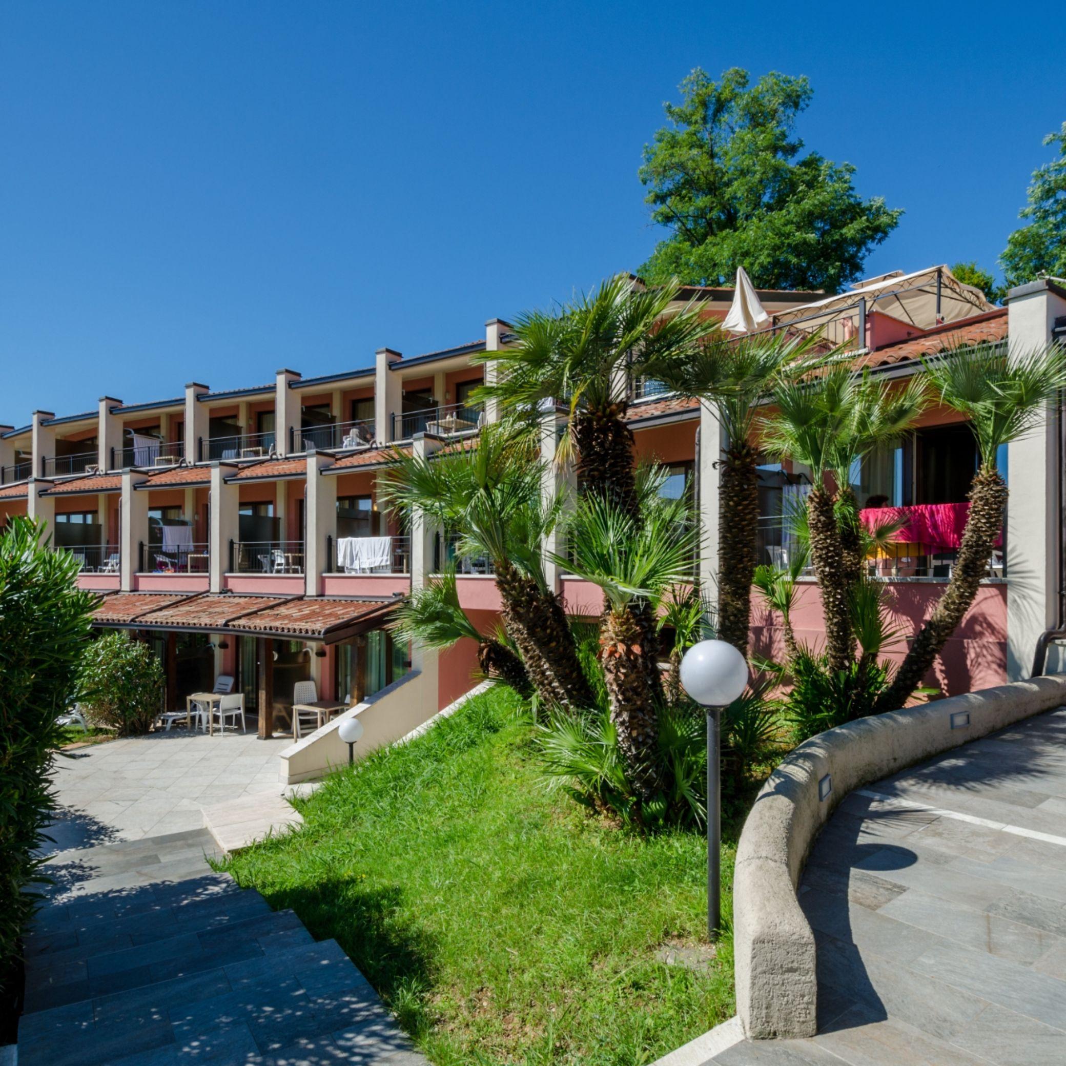 Hotel Belvedere Manerba del Garda Exterior photo